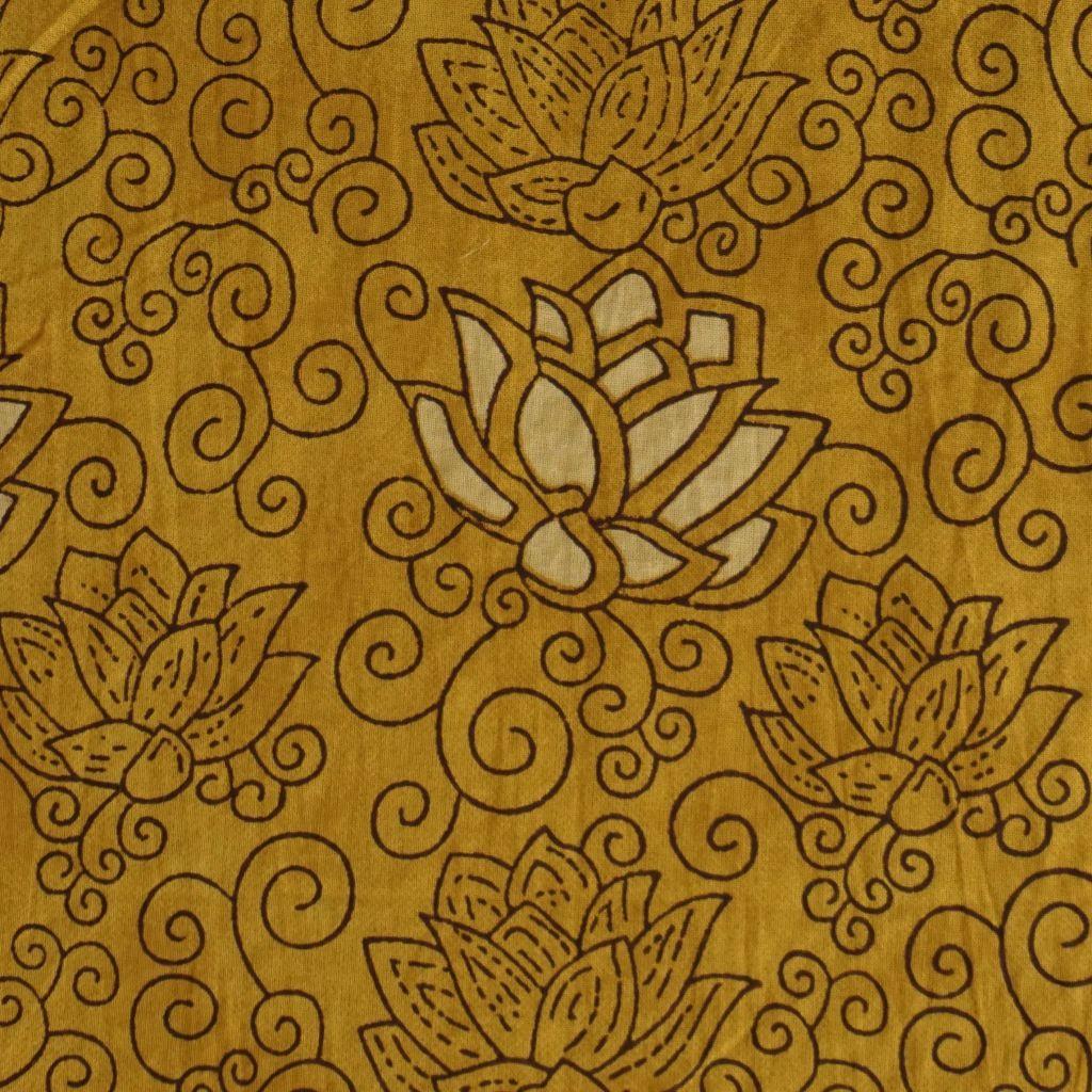 Voile leichte Baumwolle Lotusblüte Ranken senfgelb